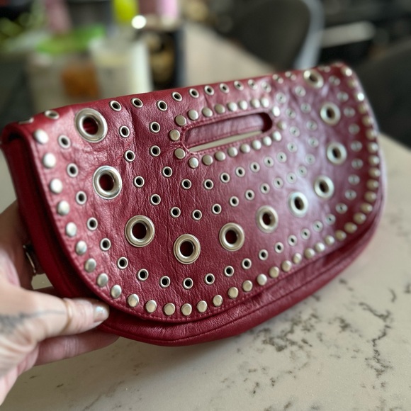 Red Clutch - Picture 4 of 4